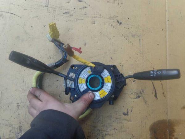 COMMODO SUZUKI SWIFT 1996 - Vue 1